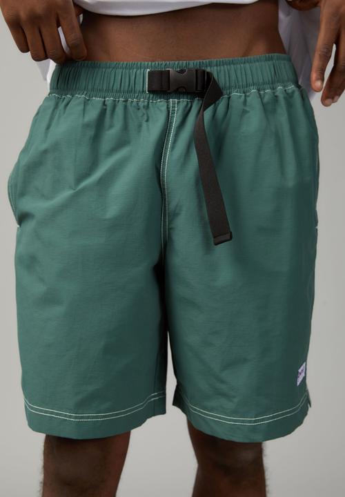 Factorie - Skate street short - evergreen/seafoam stitch