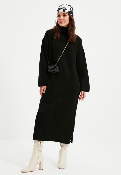 Trendyol - Modest poloneck knit dress - black
