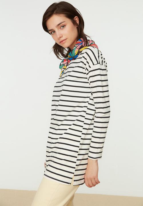 Trendyol - Modest stripe tunic - black
