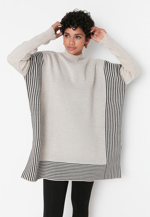 Trendyol - Oversized sweater - stone