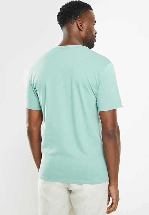 POLO - Mens V-neck short sleeve tee - light blue