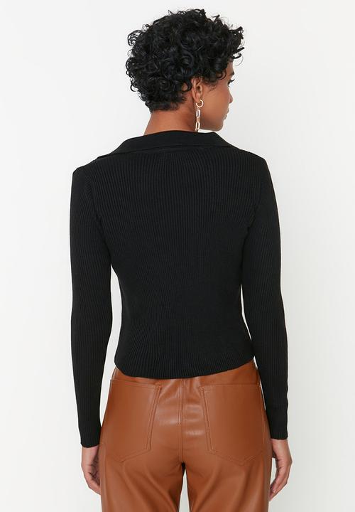 Trendyol - Collar knit top - black