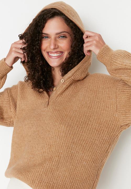 Trendyol - Long sleeve hooded sweater - camel