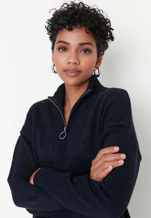 Trendyol - Long sleeve zip knit sweater - navy