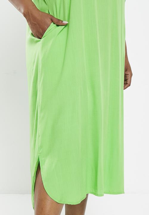 Me&B - Plus the easy tunic dress - apple