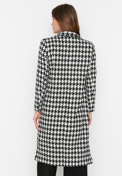 Trendyol - Check pattern coat - black