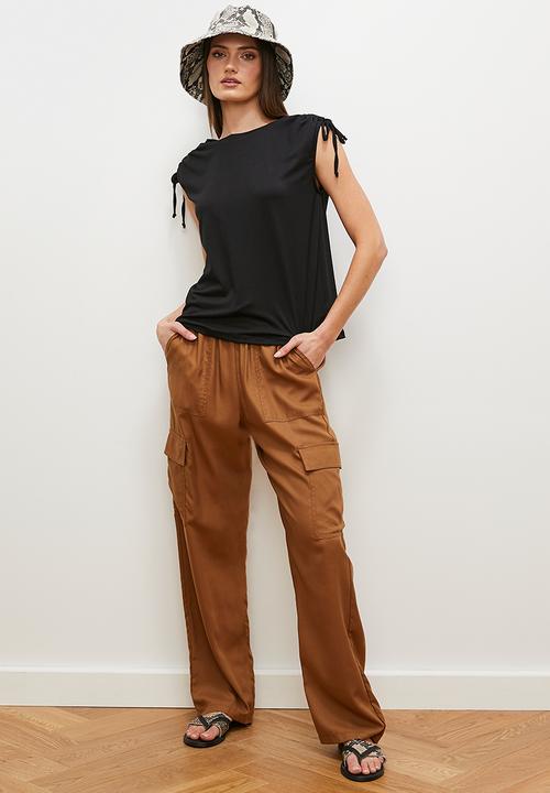 edit - Drawstring shoulder tee - black