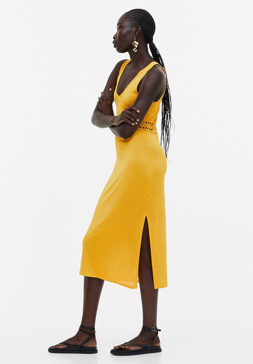 H&M - Fine-knit dress - yellow