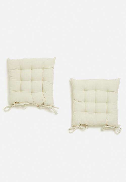 H&S - Muto outdoor seat cushion ste of 2-white