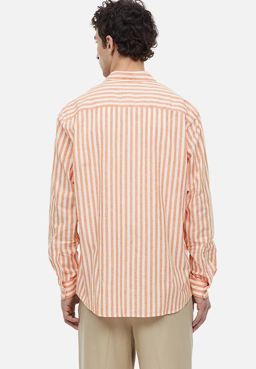 H&M - Regular fit linen-blend shirt - orange striped 