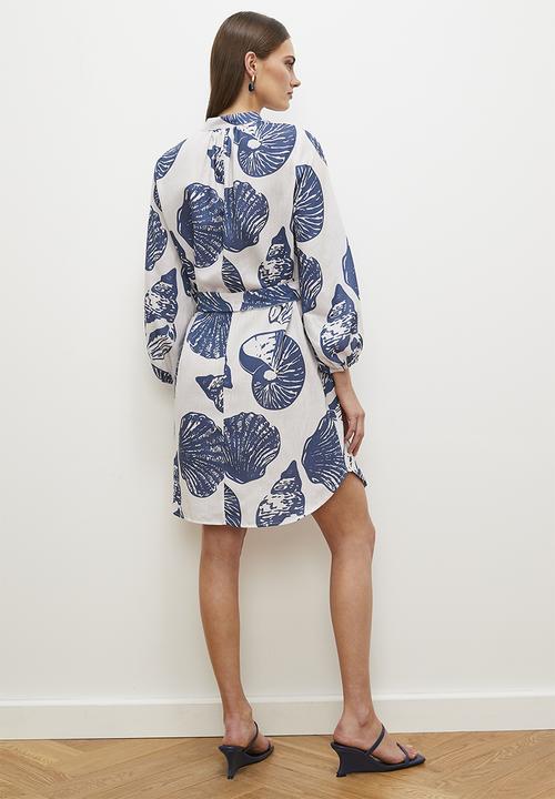 edit - Printed shift dress with belt - sea shell