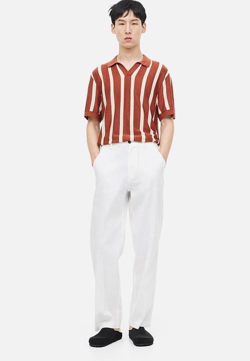 H&M - Regular fit fine-knit cotton polo shirt - brown/white striped