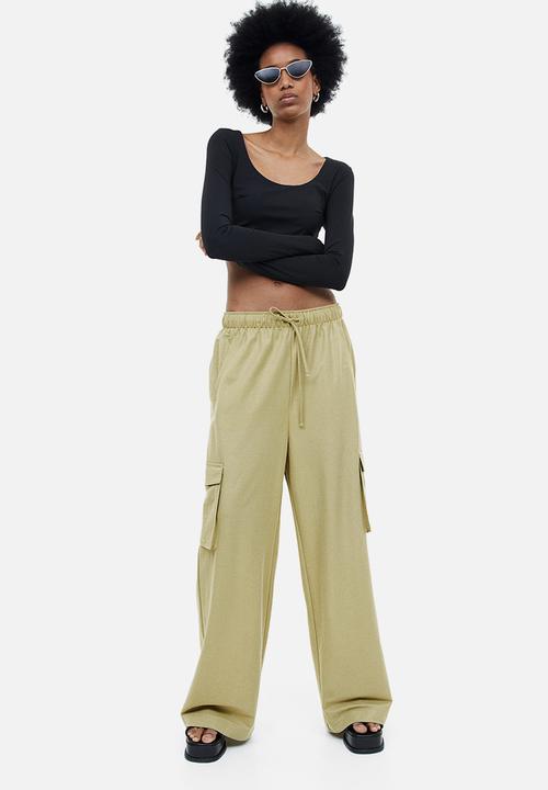 H&M - Pull-on cargo trousers - light khaki green 