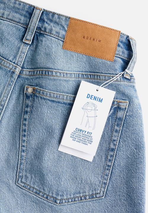 H&M - Curvy fit mom high denim shorts - light denim blue