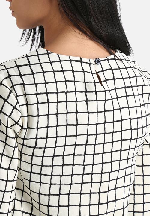 Influence. - Grid Print Pocket Shell Top