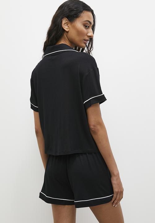 Superbalist - Soft knit piping set - black with ecru piping