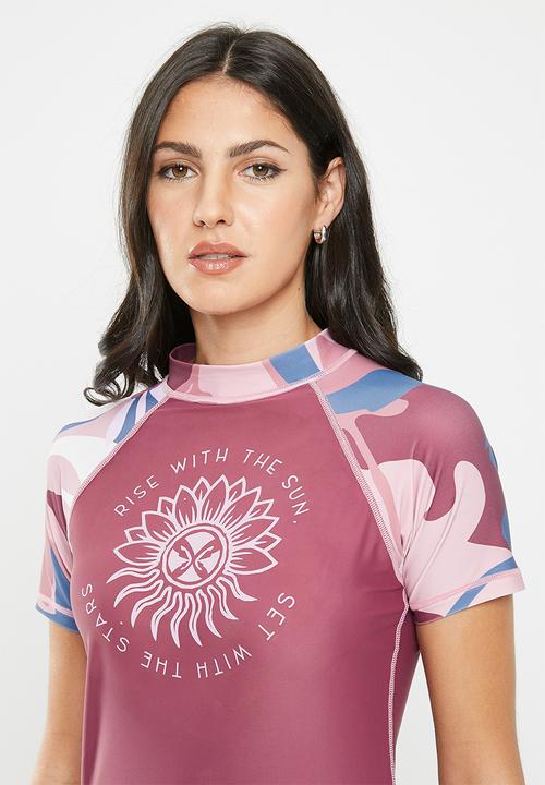 Lizzy - Talyn short sleeve rashie - pink abstract floral