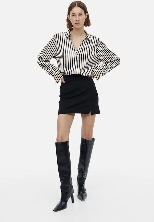 H&M - V-neck blouse - black & white striped