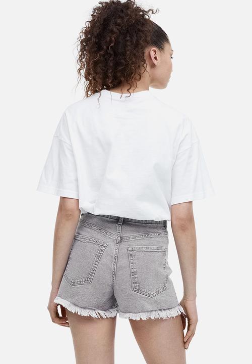 H&M - High-waisted denim shorts - light grey 