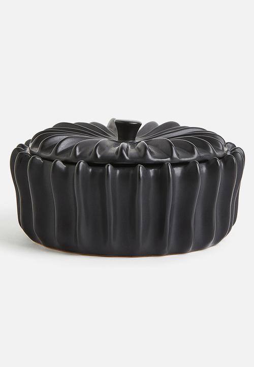 H&M - Scented candle in stoneware holder - black