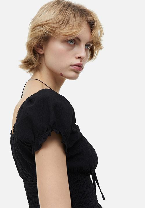 H&M - Puff-sleeved smocked blouse - black