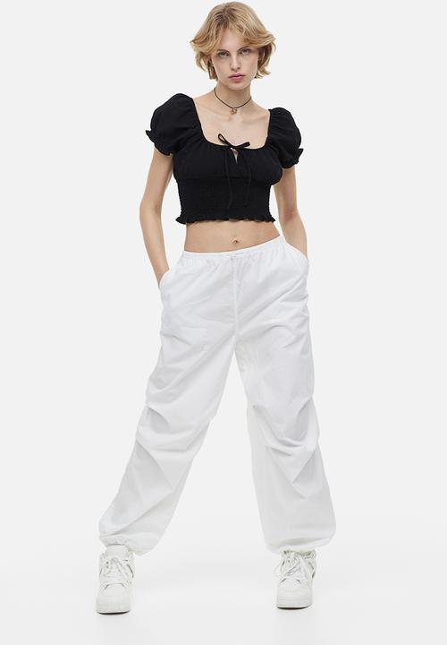 H&M - Puff-sleeved smocked blouse - black