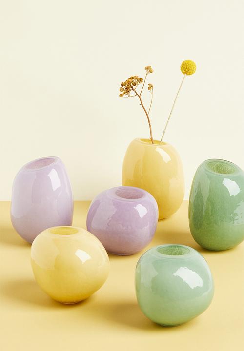 H&M - Small glass vase - light yellow