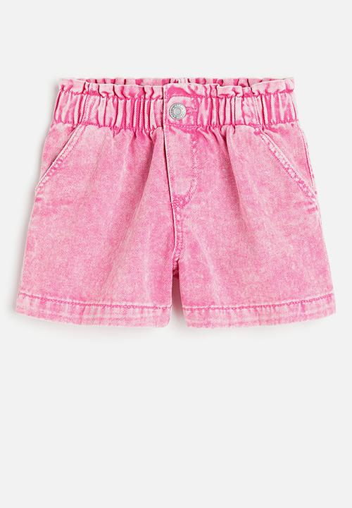 H&M - Loose fit denim shorts - pink