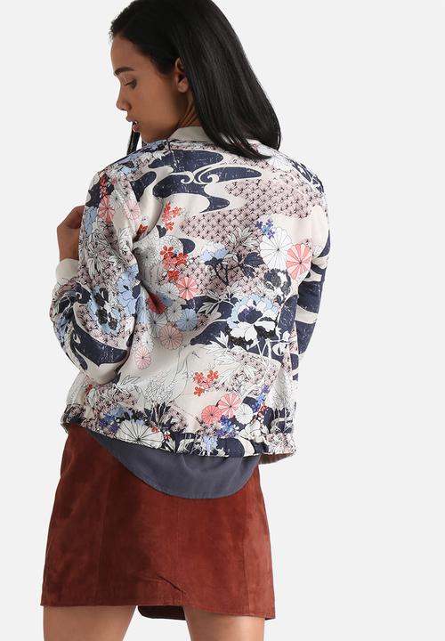 Vero Moda - Eastern Print Bomber