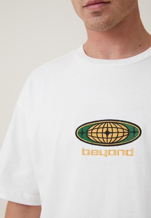 Cotton On - Box fit graphic T-shirt - vintage white/beyond