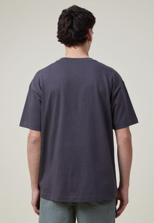 Cotton On - Box fit pocket t-shirt - faded slate/civic outerwear