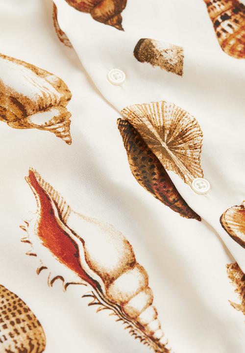 H&M - Patterned resort shirt - neutral white/shells