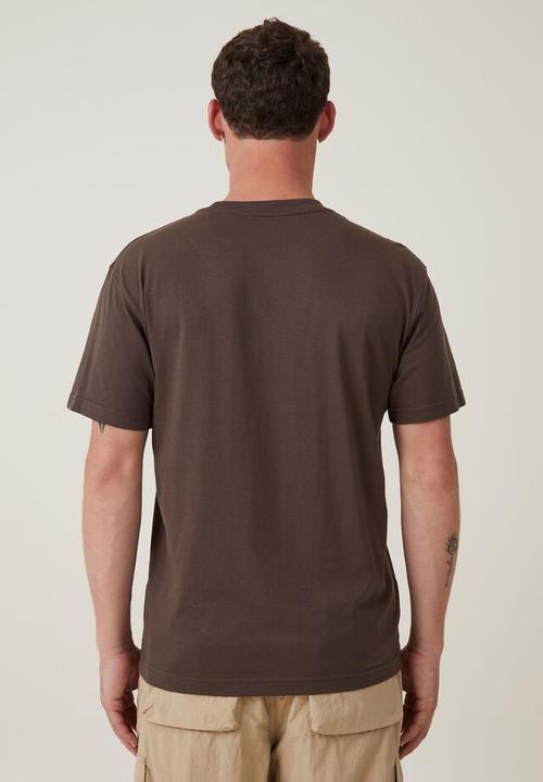 Cotton On - Loose fit art t-shirt - ashen brown/frequency