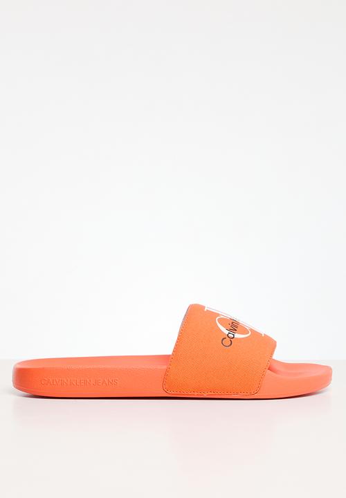 Calvin Klein - Slide monogram co - firecracker