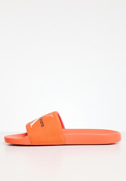 Calvin Klein - Slide monogram co - firecracker