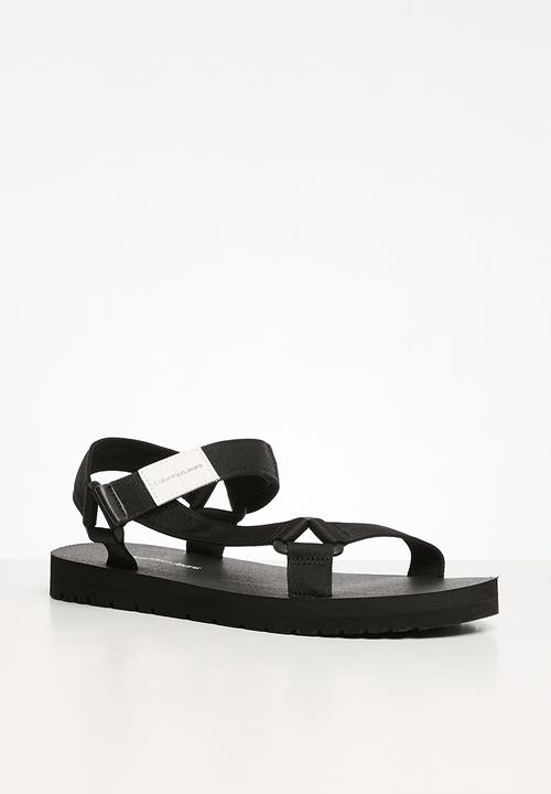 Calvin Klein - Prefresato webbing strap badge - black