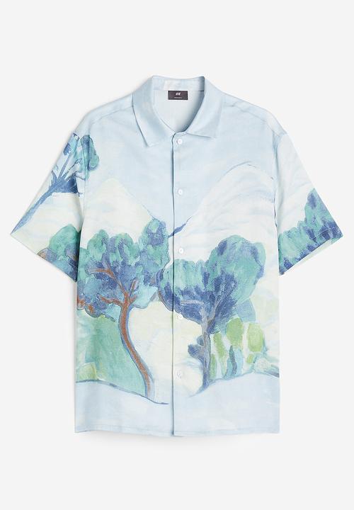 H&M - Regular fit short-sleeved lyocell shirt - blue,multi