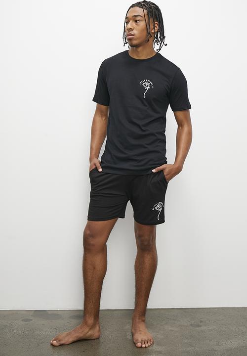 STYLE REPUBLIC - Graphic sleep s/s tee & short set  - black