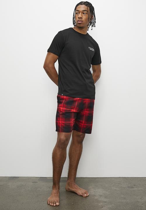 STYLE REPUBLIC - Graphic sleep s/s tee & short set - black & red