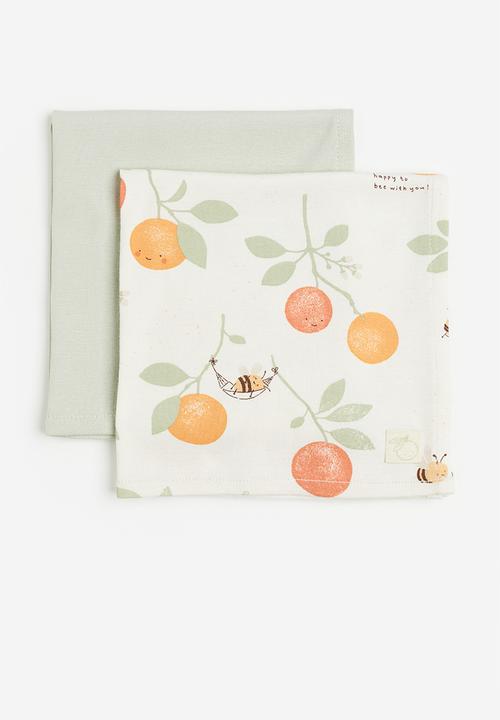 2-pack cotton comfort blankets - natural white fruits 