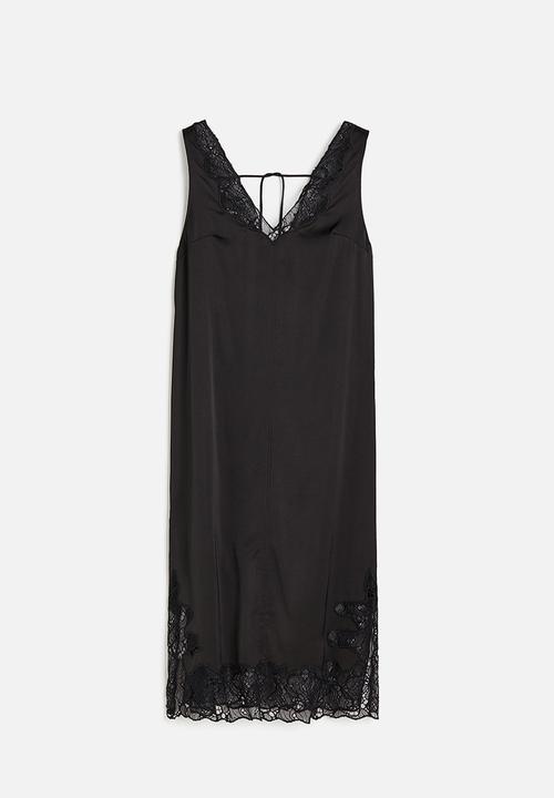 velvet mini dresses Wine Plunging Neck Velvet Short Sleeve Mini Dress