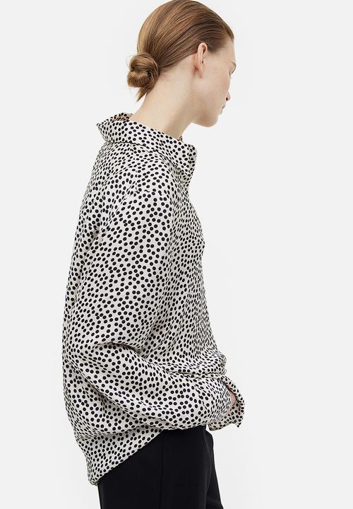H&M - Pointed-collar shirt - cream spotted 