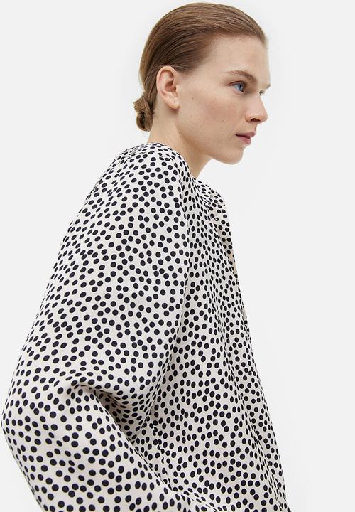 H&M - Pointed-collar shirt - cream spotted 