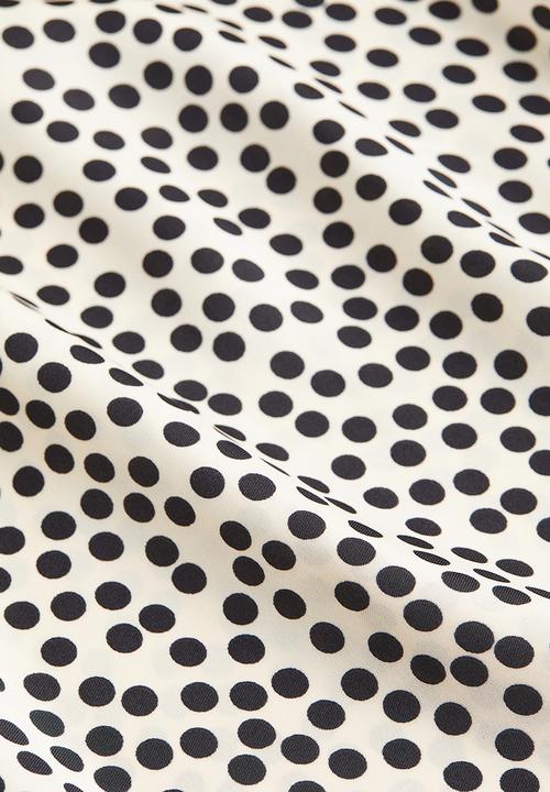 H&M - Pointed-collar shirt - cream spotted 