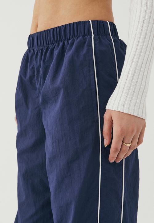 Supré  - Julia sporty pull on pant - varsity navy