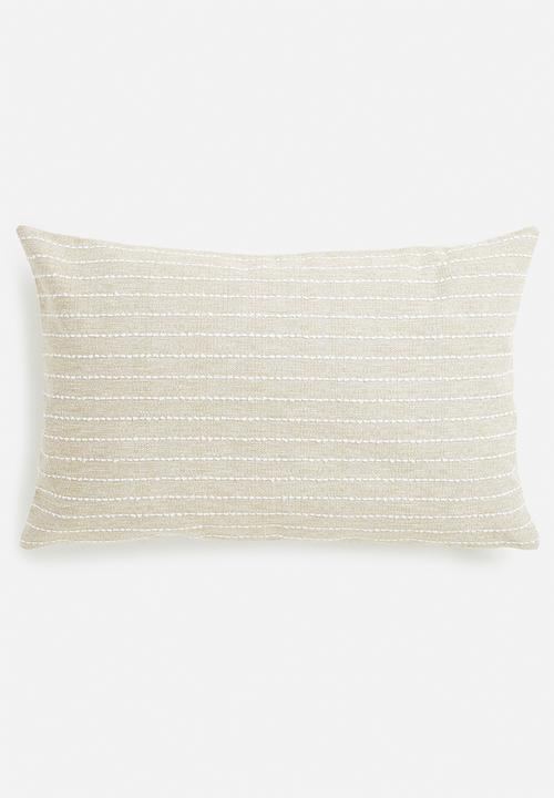 Stitched cushion cover - agulhas