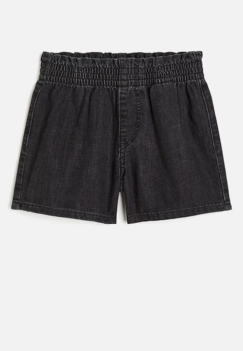 H&M - Loose fit denim shorts - black