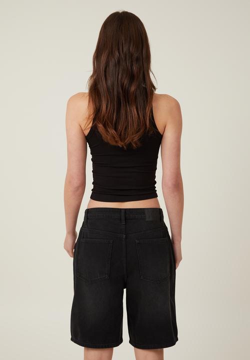 Cotton On - Super baggy denim jort - black pepper
