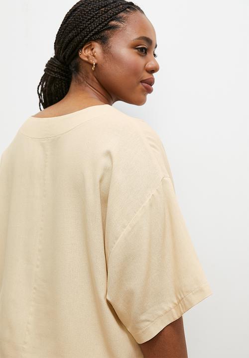 edit - Oversized linen boxy tee - neutral