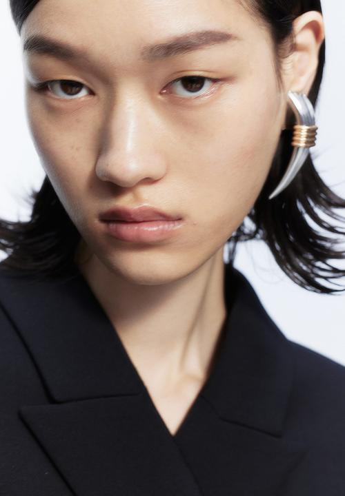 H&M - H&M Studio: Two-toned fluted clip earrings - silver-coloured/gold-colo